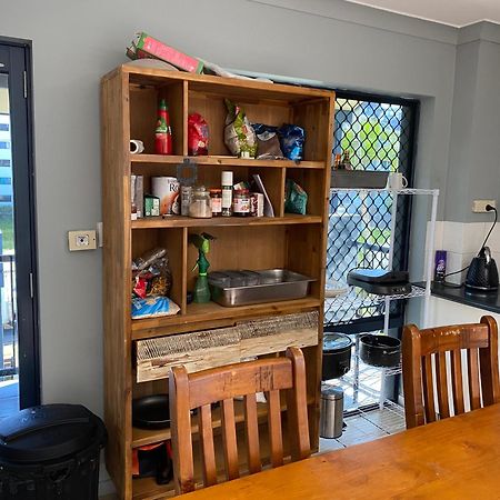 Arrival Lodge Hostel Accommodation Gold Coast Ngoại thất bức ảnh