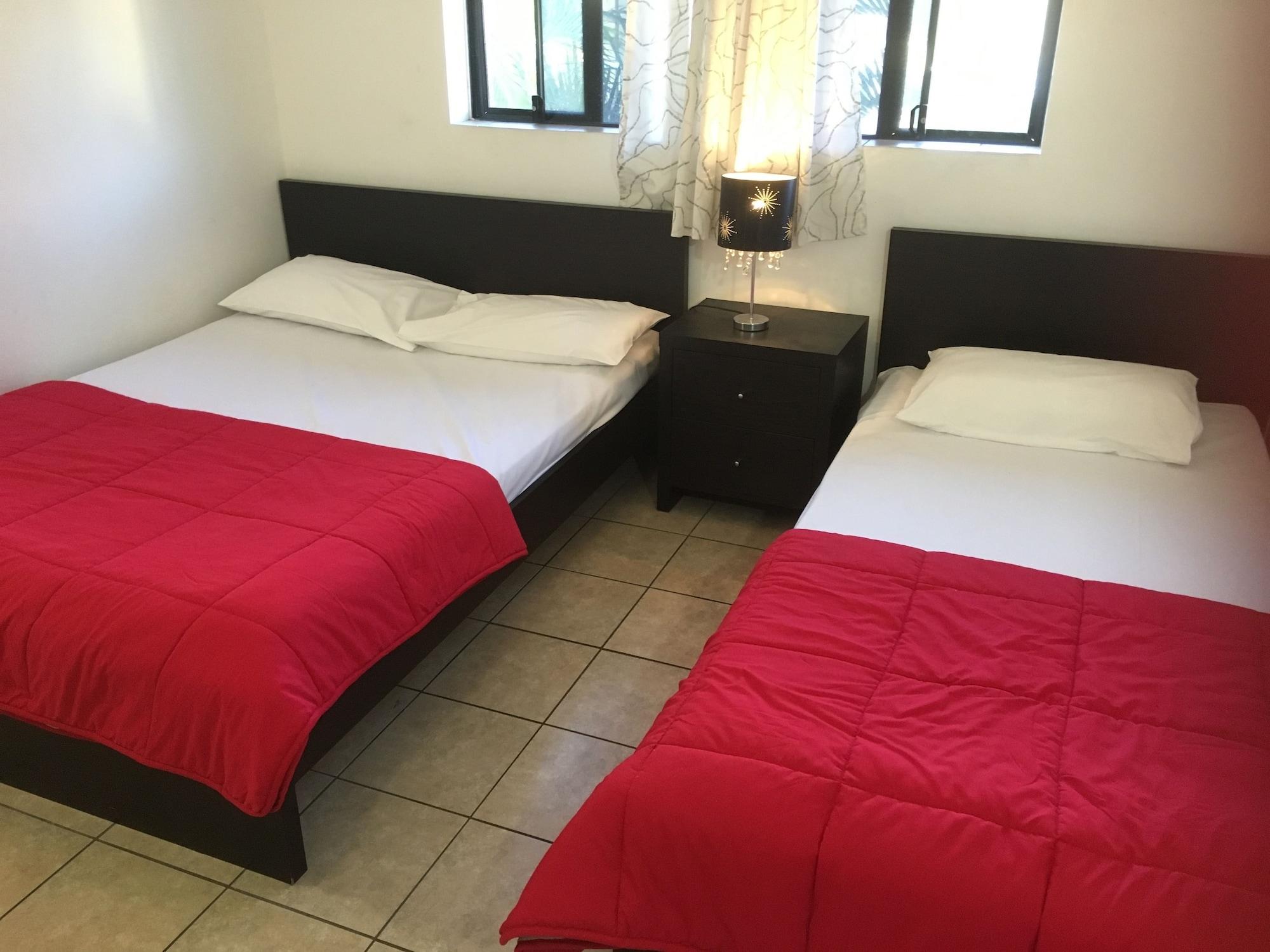 Arrival Lodge Hostel Accommodation Gold Coast Ngoại thất bức ảnh