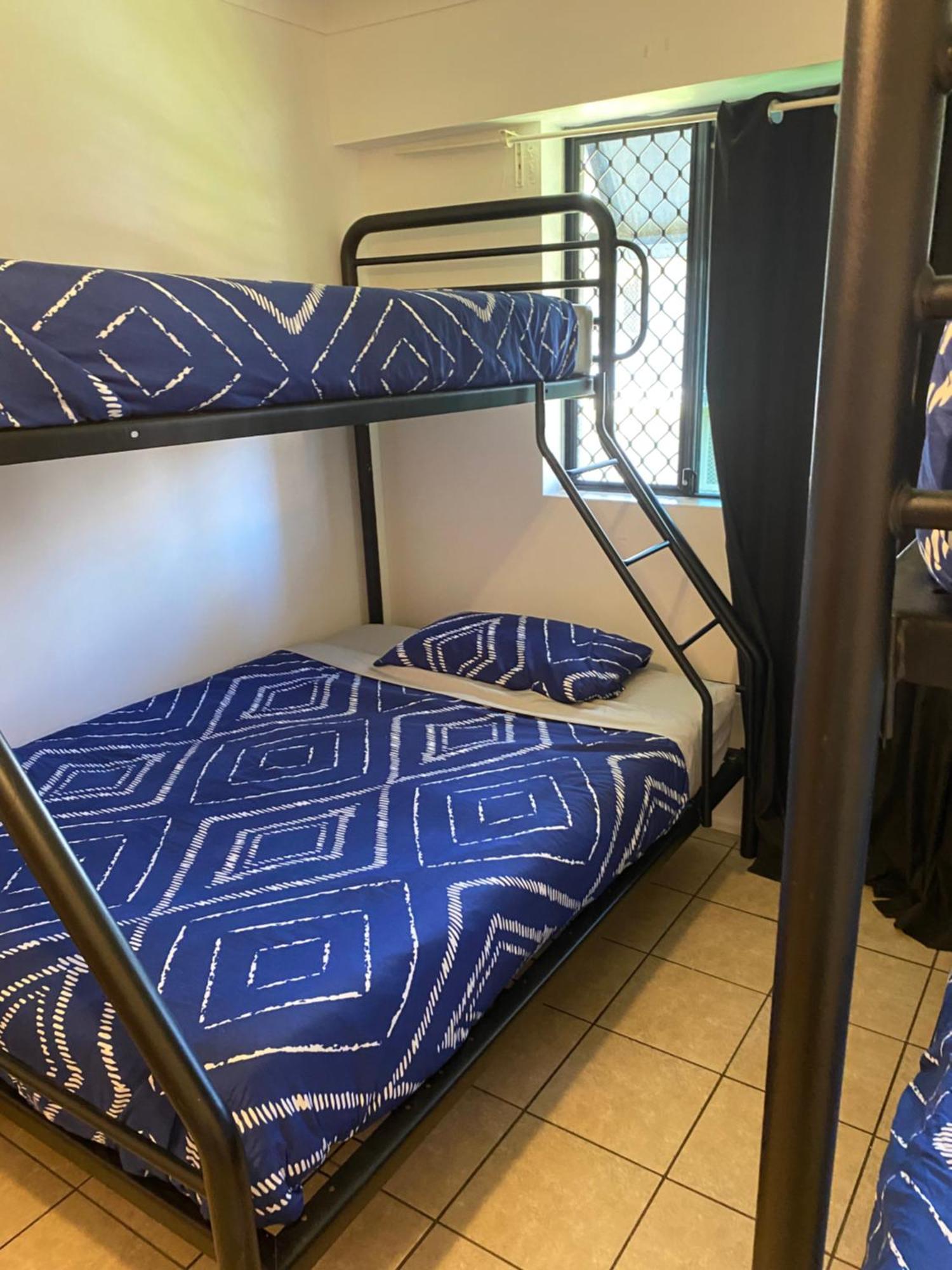 Arrival Lodge Hostel Accommodation Gold Coast Ngoại thất bức ảnh
