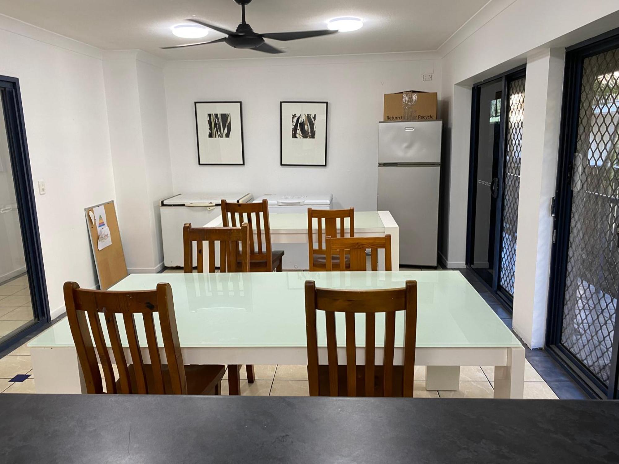Arrival Lodge Hostel Accommodation Gold Coast Ngoại thất bức ảnh